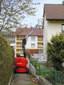 Arbeits-Bühne Innen Manitou selbstfahrend